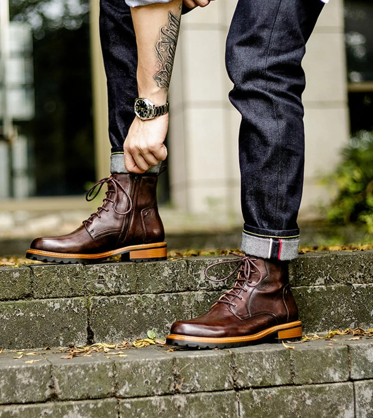2023 Stivali da uomo di marca Inverno Scarpe calde invernali in vera pelle con pelliccia Stile retrò Stringate alla caviglia fat