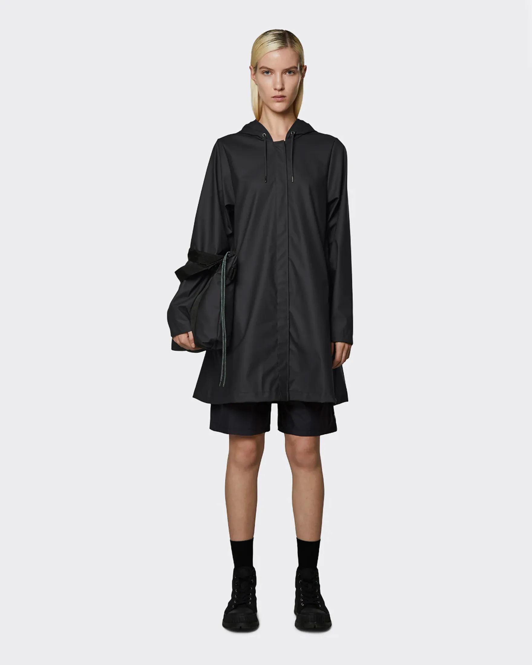A-line Jacket nera in tessuto impermeabile con cappuccio