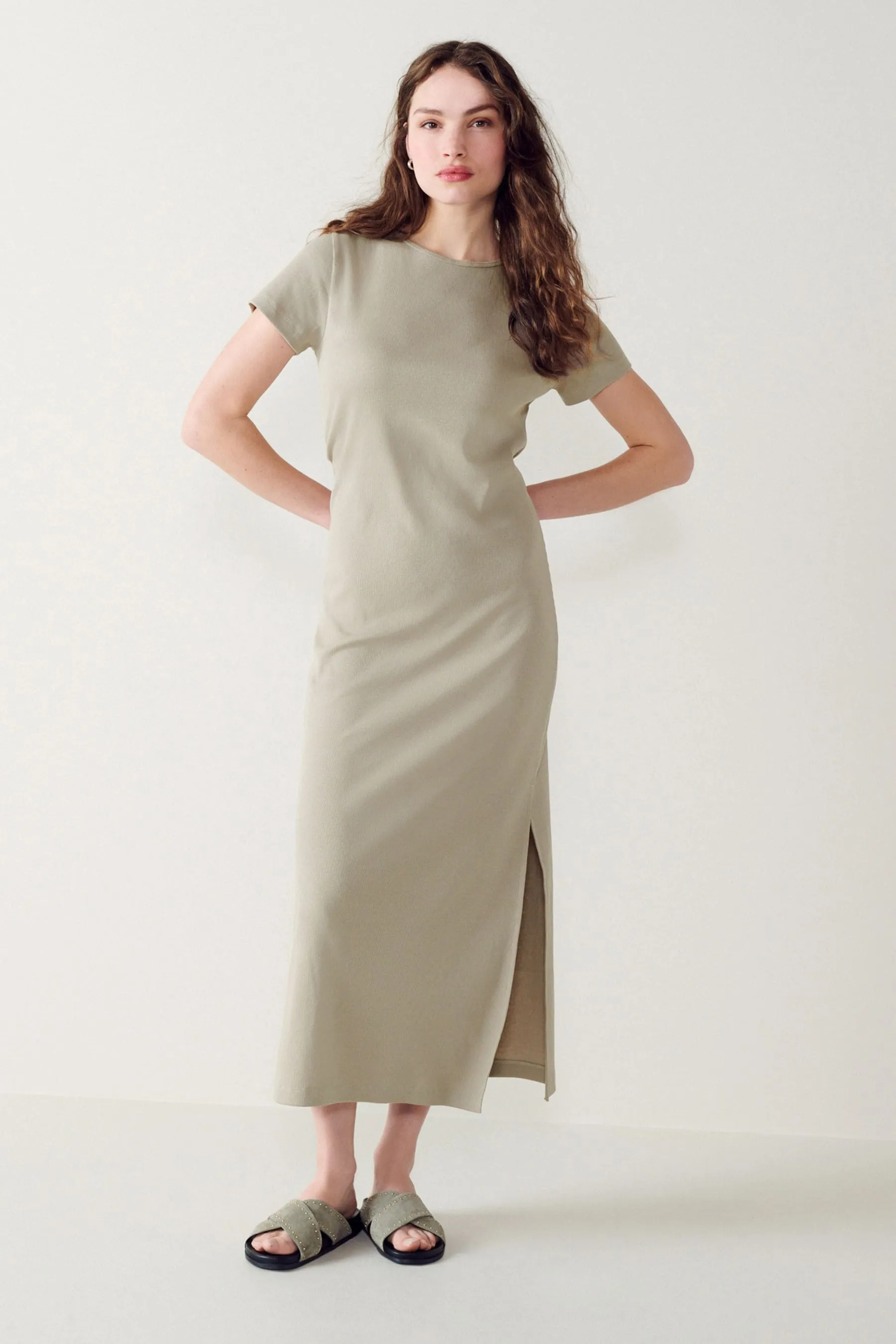 Abito maxi a colonna a T-shirt a coste con spacco