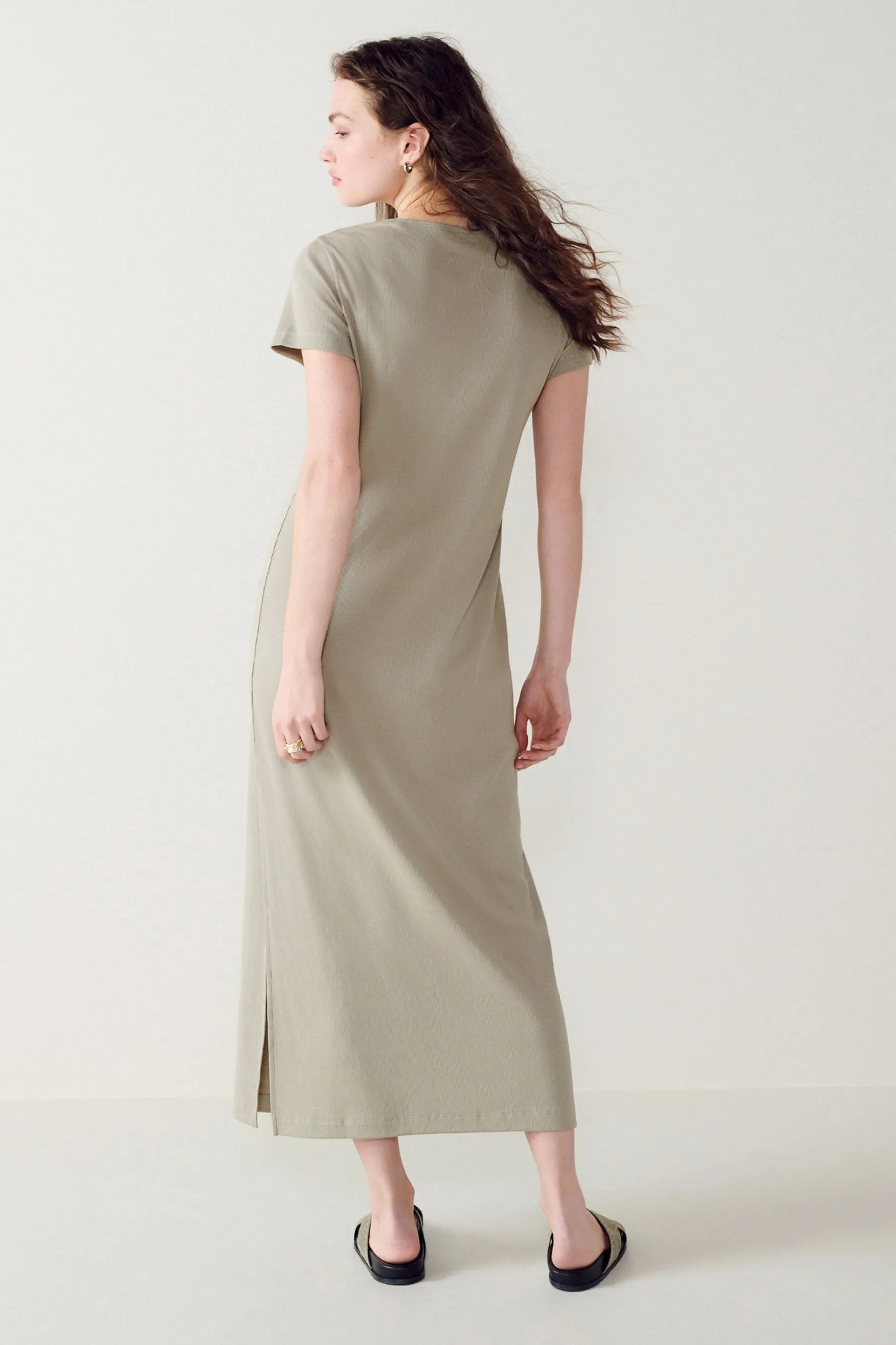 Abito maxi a colonna a T-shirt a coste con spacco