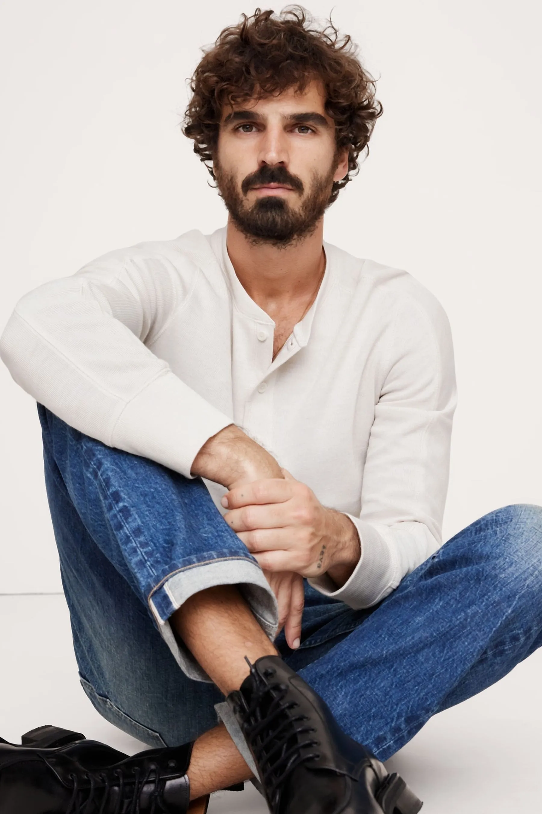 Banana Republic Henleys manica lunga in a doppia maglia fiammata T-Shirt    