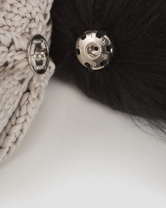 Berretto invernale beige da donna Sportalm con pompon in pelliccia