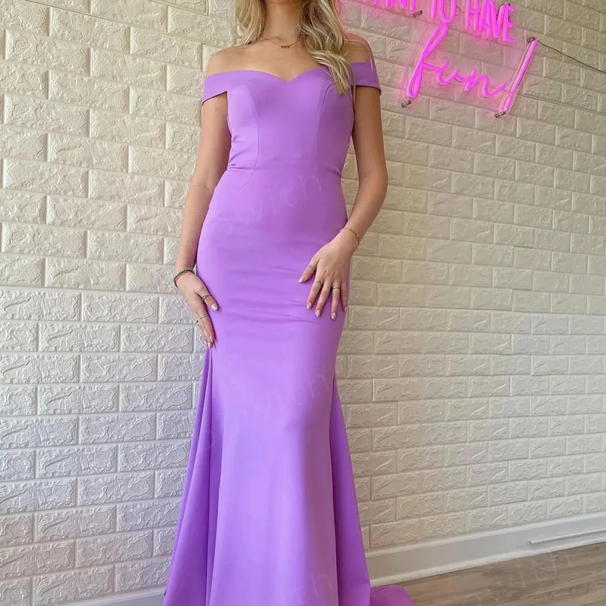 Bowith Abiti da festa da sera con applicazioni per le donne Abito da ballo senza spalline 2023 Abito da festa a sirena Abiti con