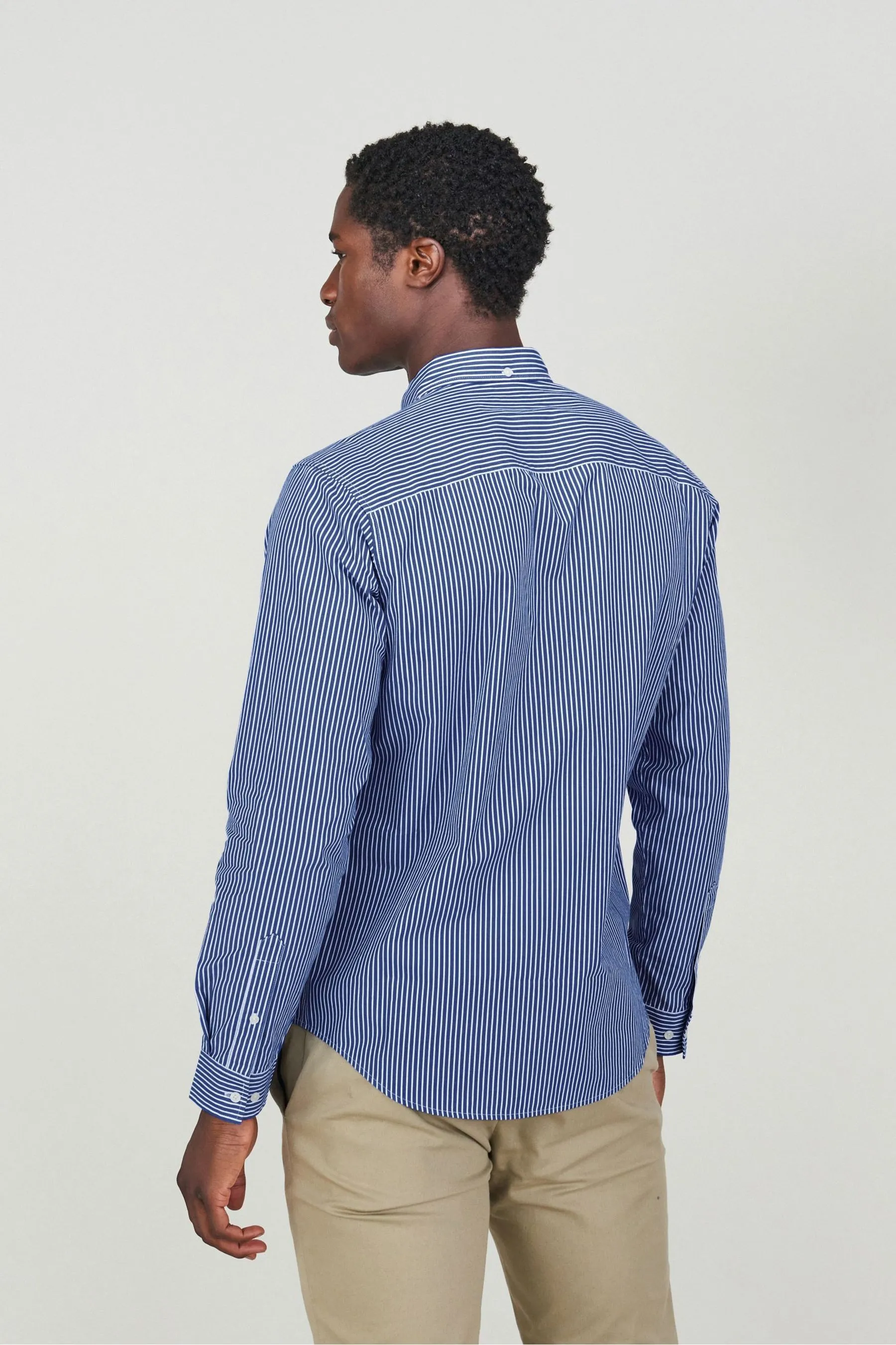 Camicia a righe a maniche lunghe