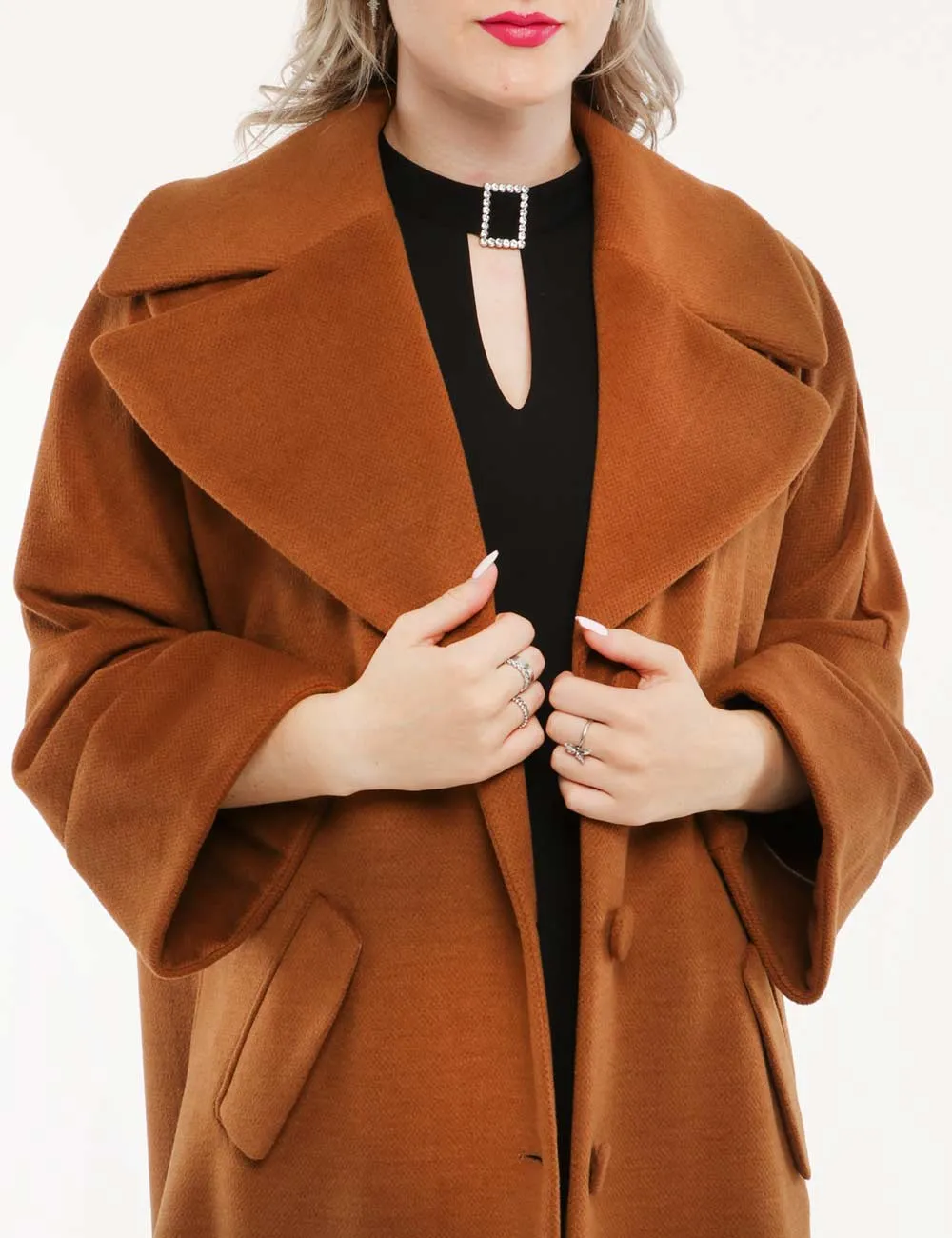 Cappotto Sandro Ferrone con bottoni foderati