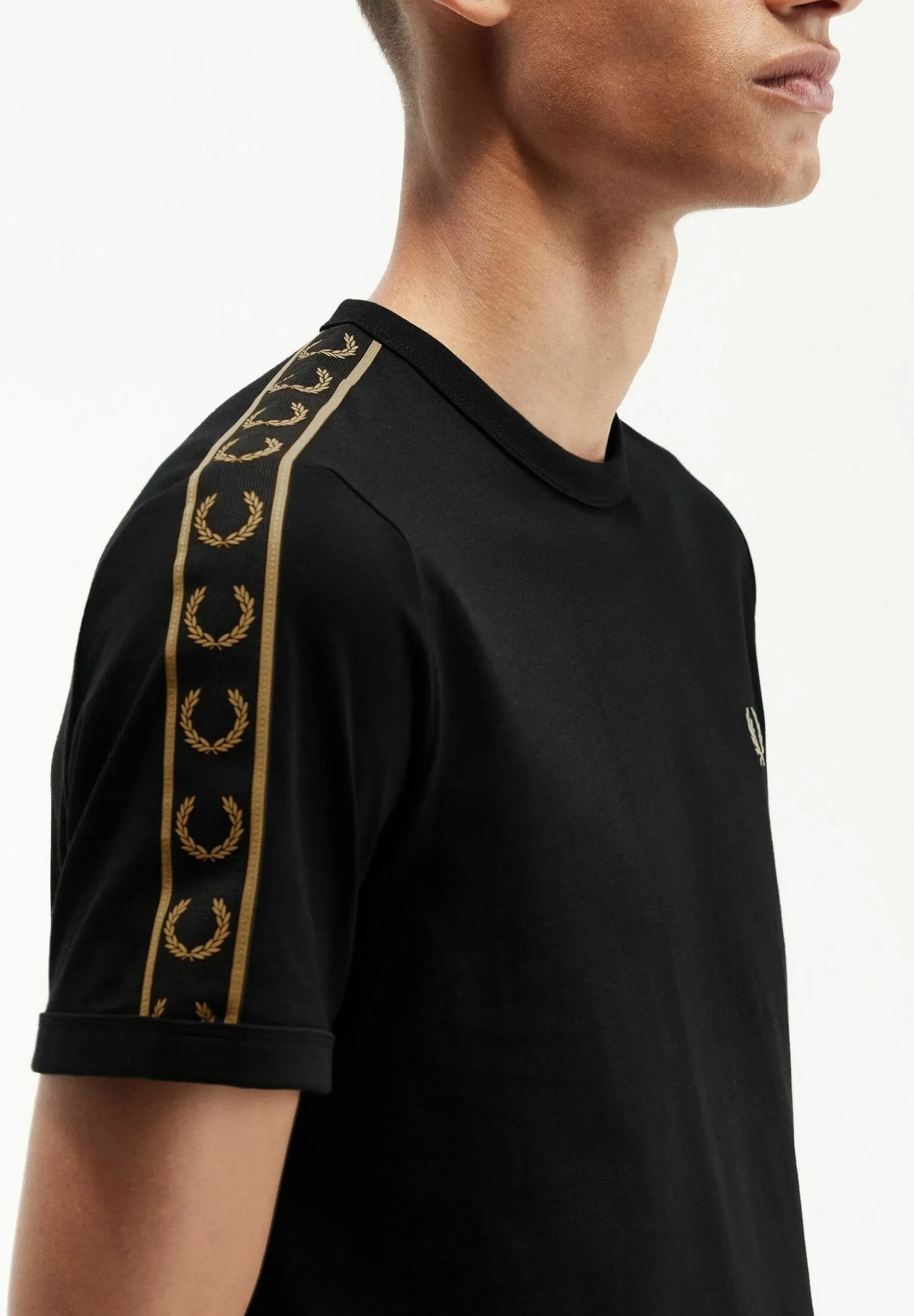 CON FETTUCCIA - T-shirt con stampa