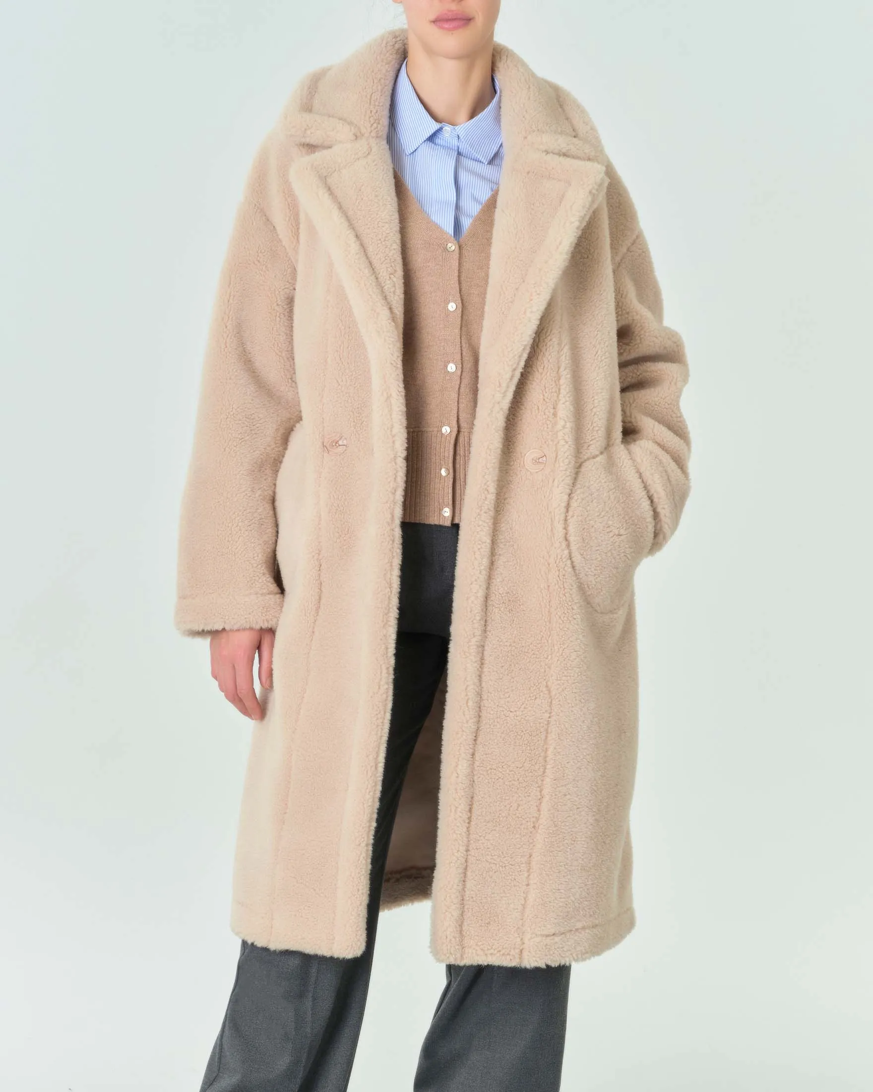 Ecomontone lungo beige con scollo a rever