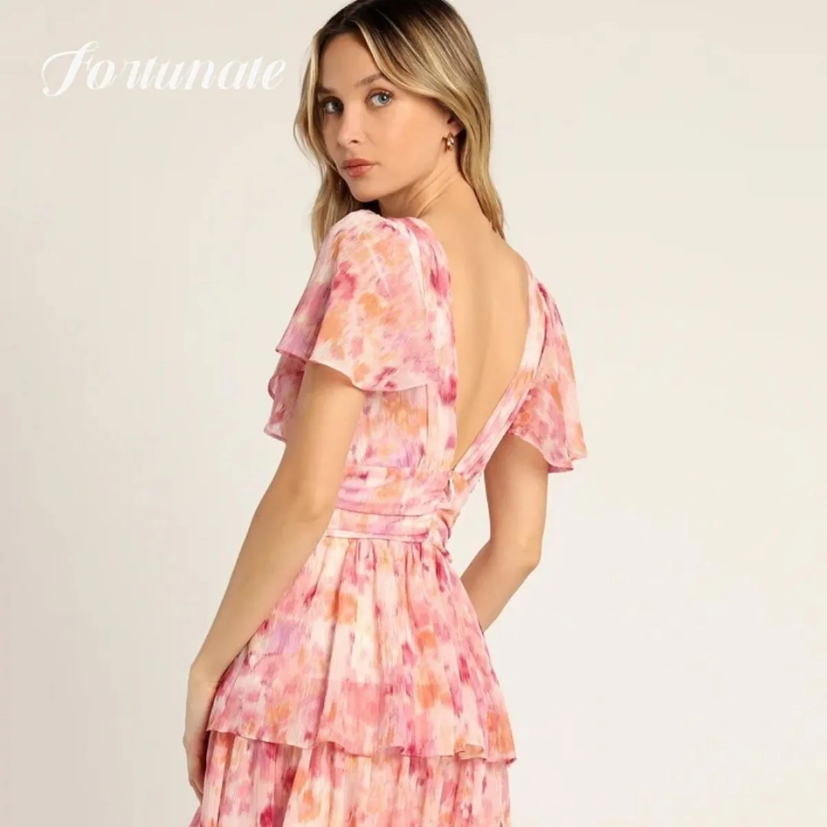 Elegante abito Quinceanera rosa Una linea con scollo a V aperto sul retro sopra il ginocchio Cocktail Party Abiti da festa seral