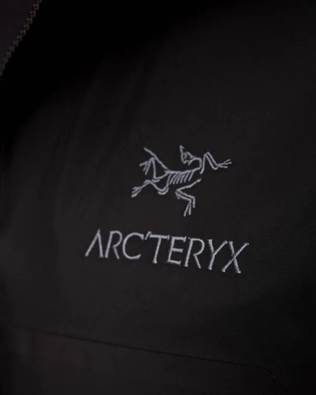 Giacca nera hardshell da uomo Arcteryx Beta AR StormHood™