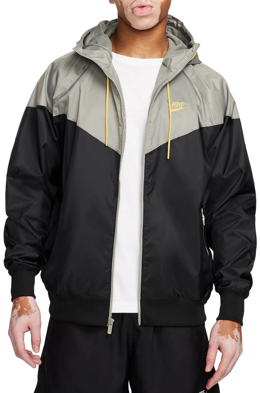 Giacche con cappuccio Nike Woven Windrunner