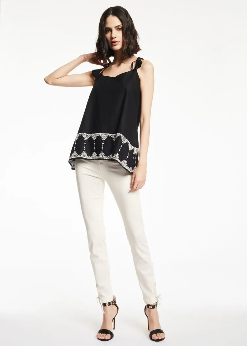 Jeggings con infilature
