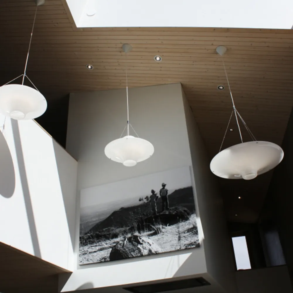 Lampada a sospensione Lokki 700.jf{font-size:18px}Bianco