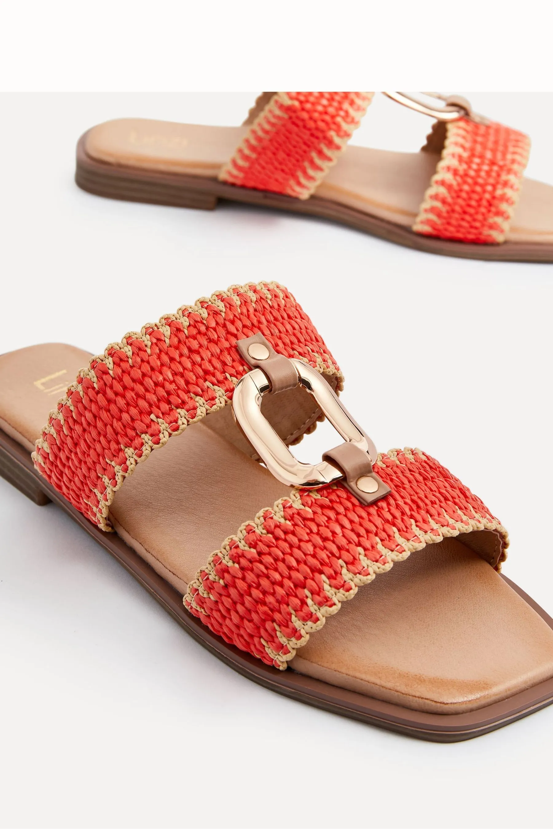 Linzi JoJo - Sandali piatto con spalline in rafia e fibbie grandi