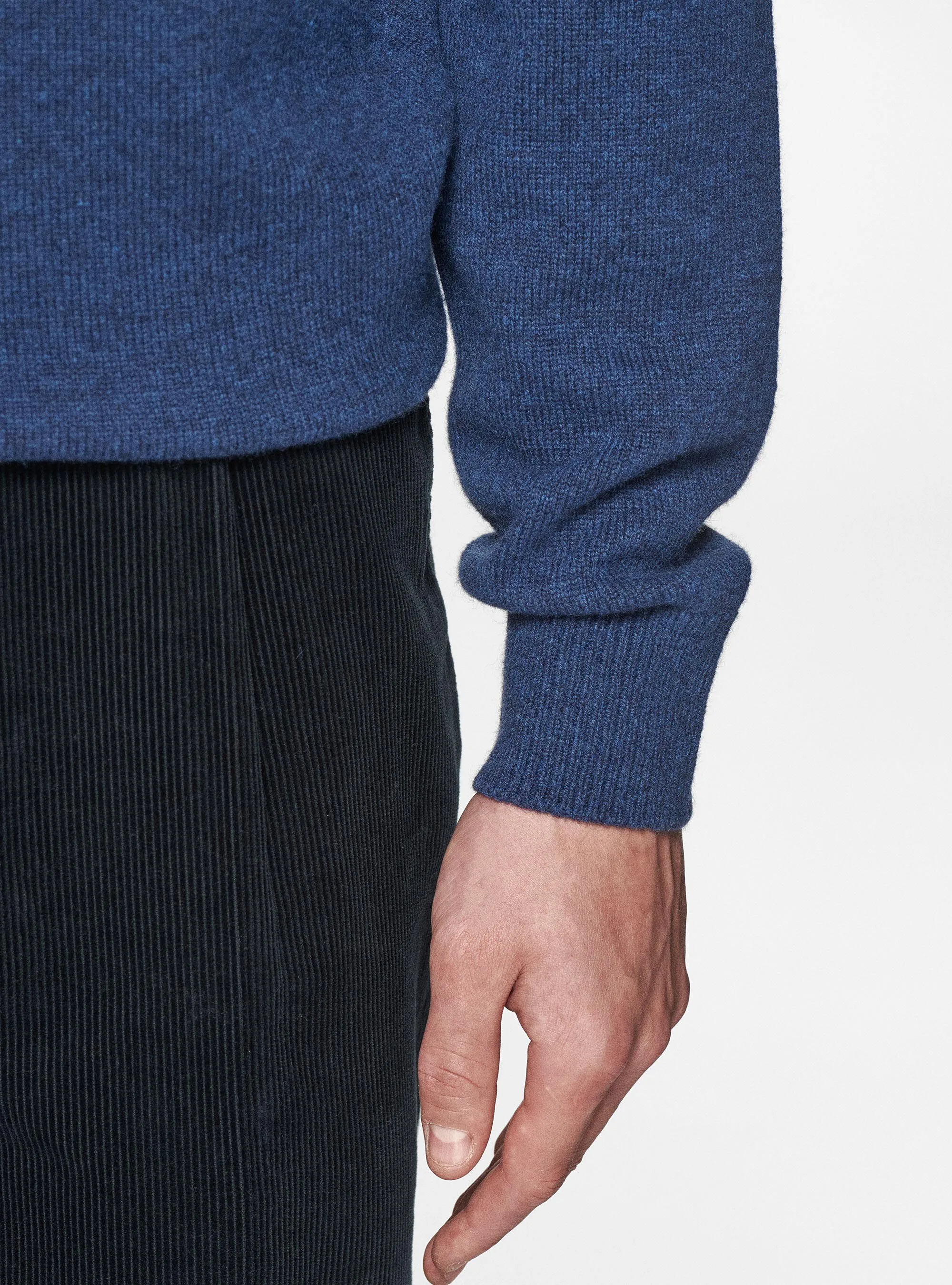 Maglia collo alto in lana merino