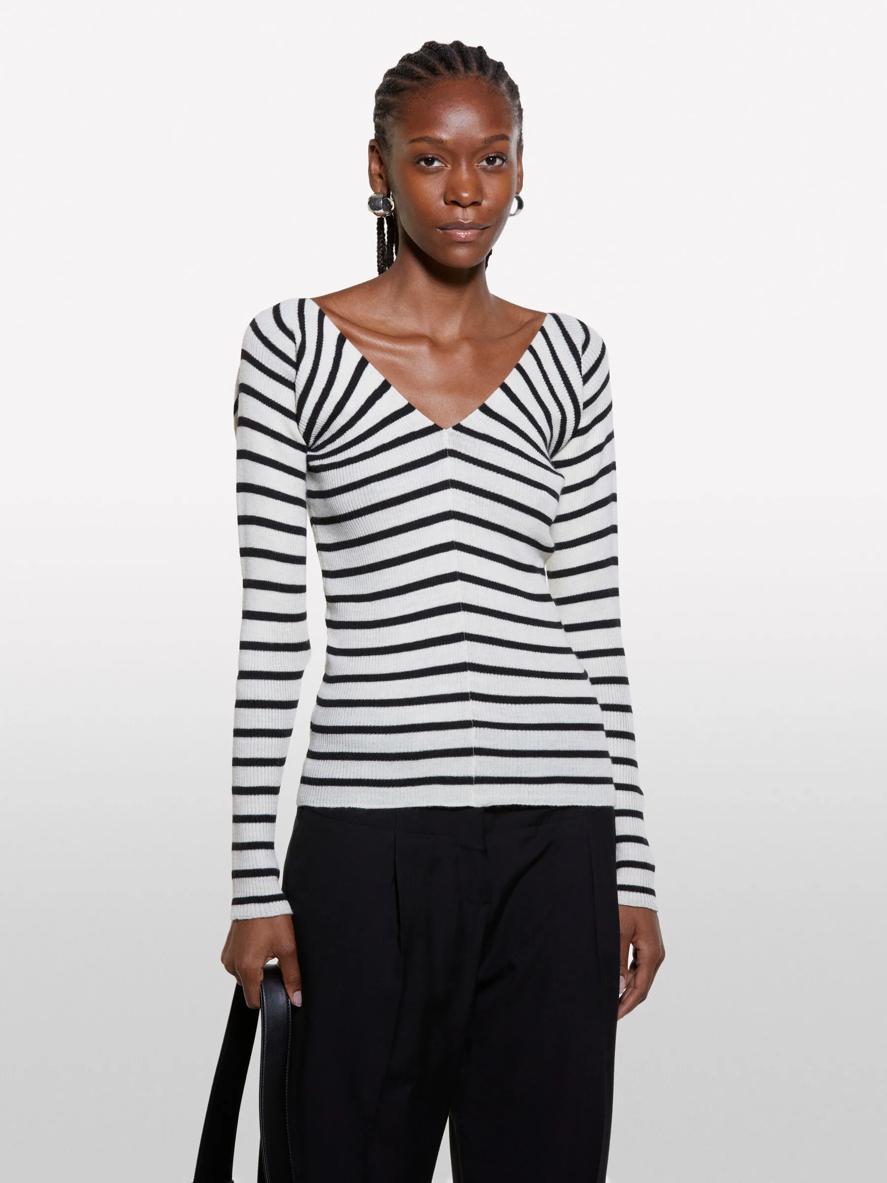 Maglia slim fit a righe multicolore