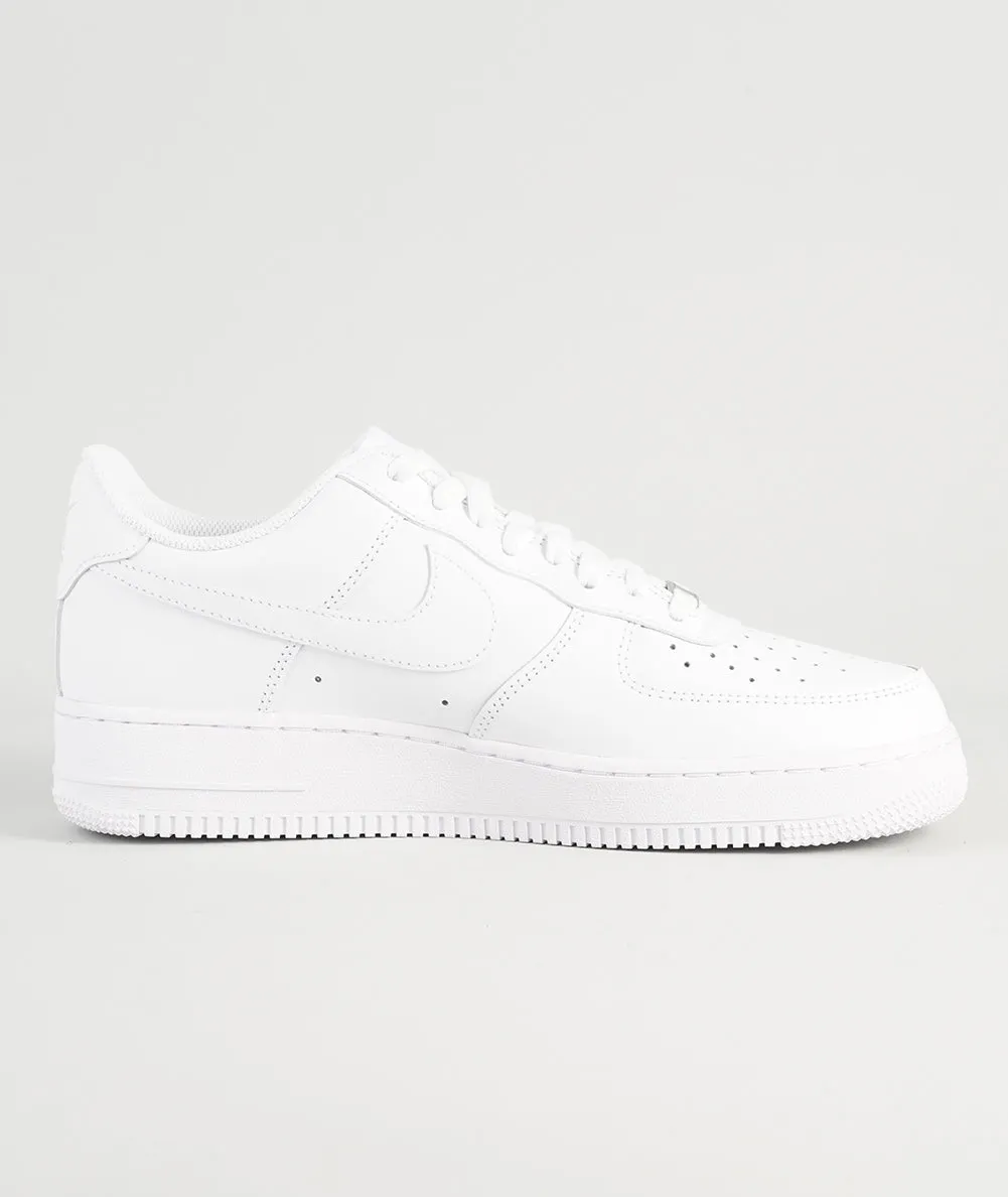 NIKE AIR FORCE 1