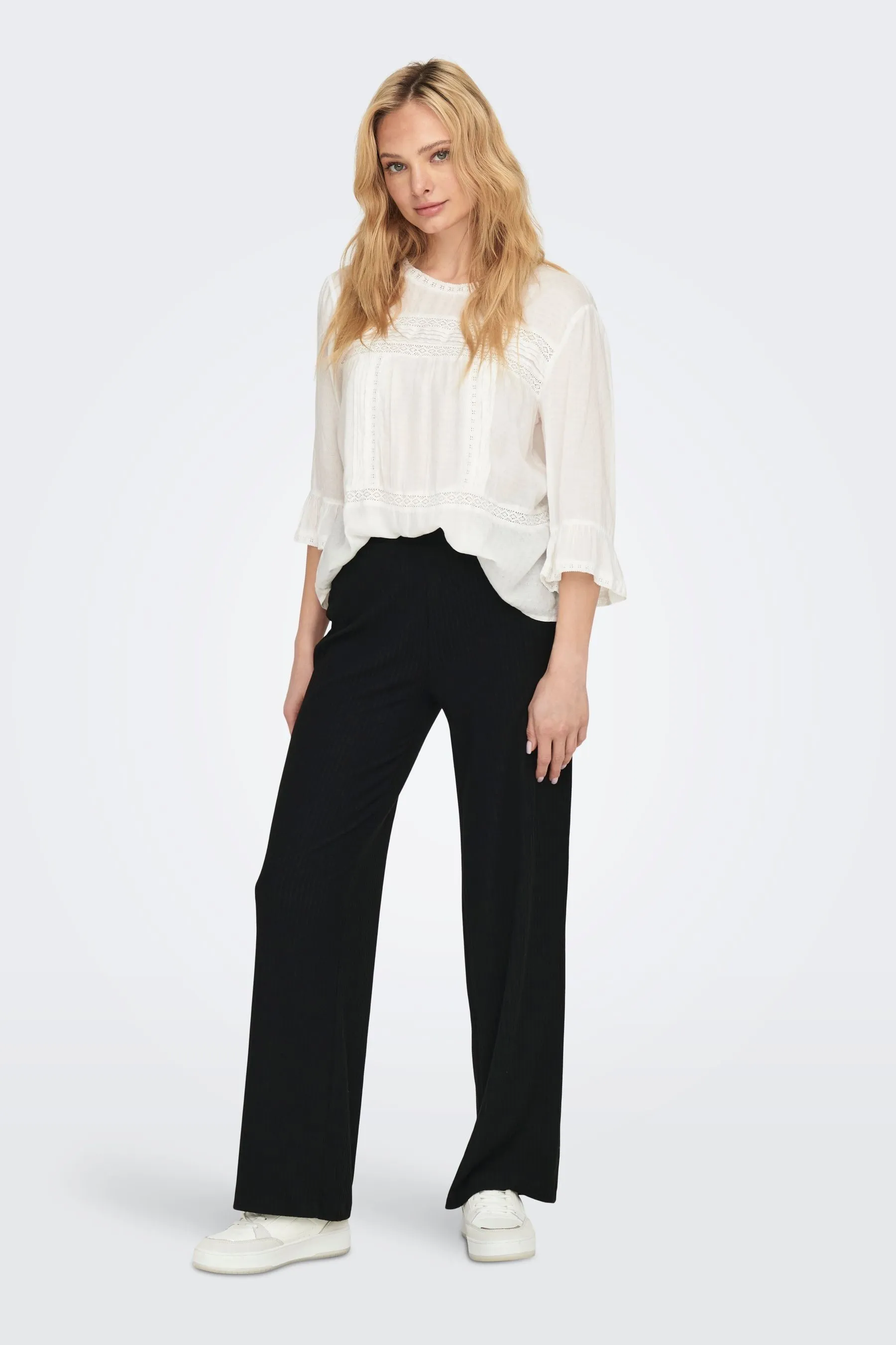 ONLY - Pantaloni a gamba larga a vita alta