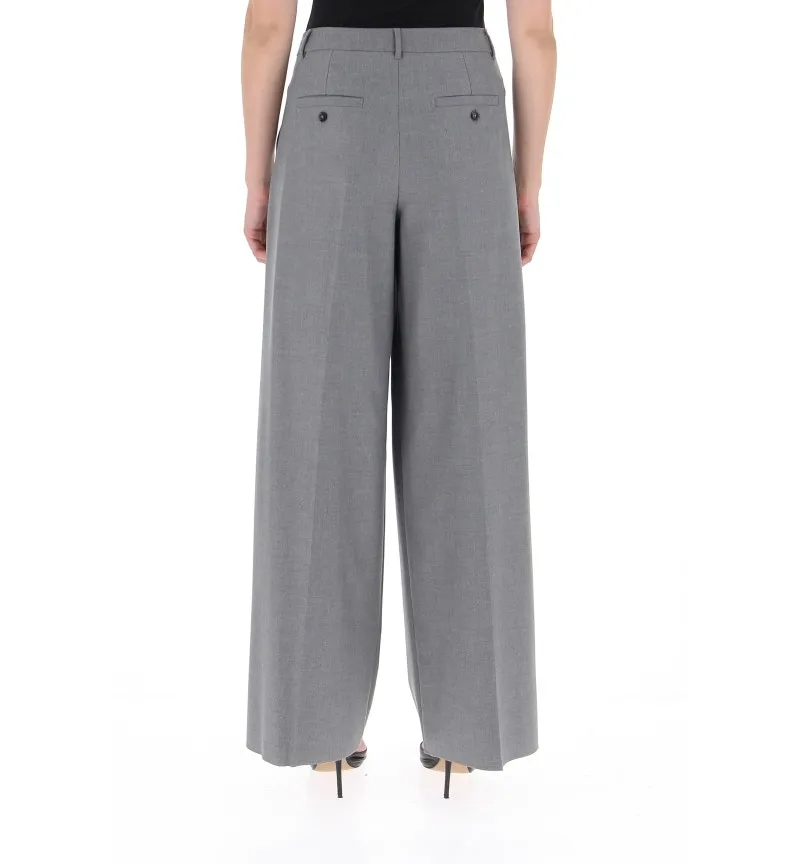 Pantalone a palazzo