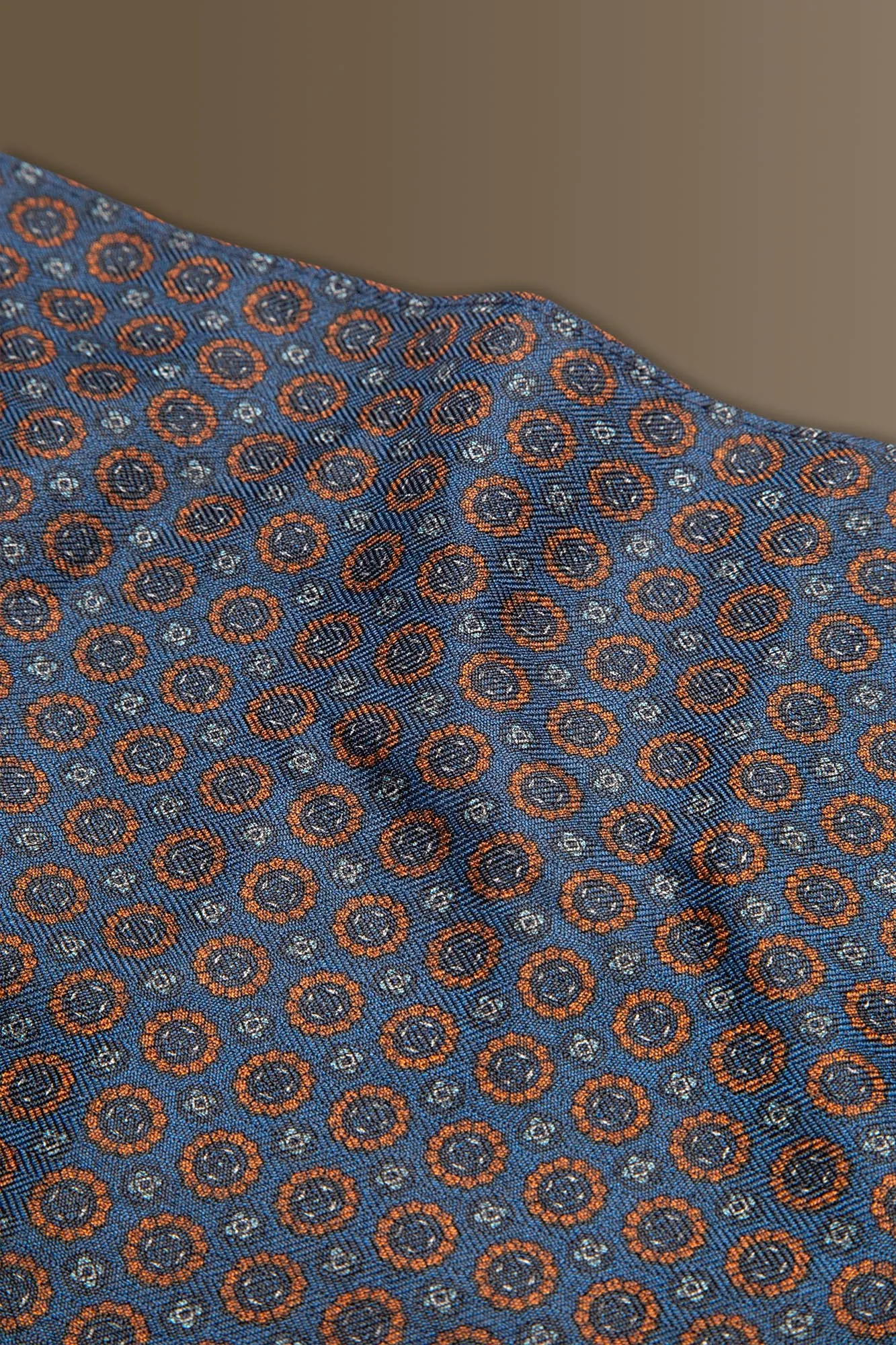 Pochette con tessuto effetto lana - tinta unita