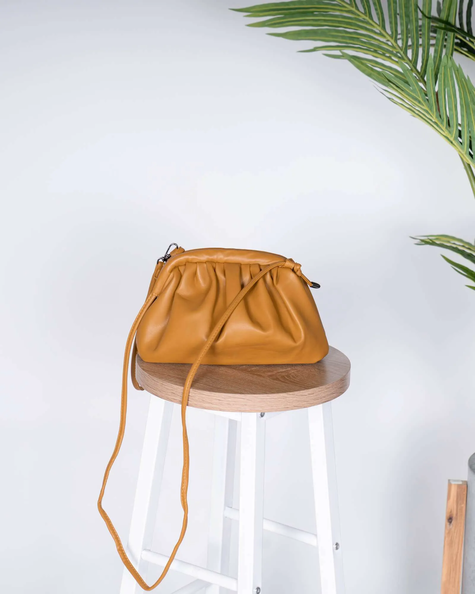 Pochette oversize con tracolla