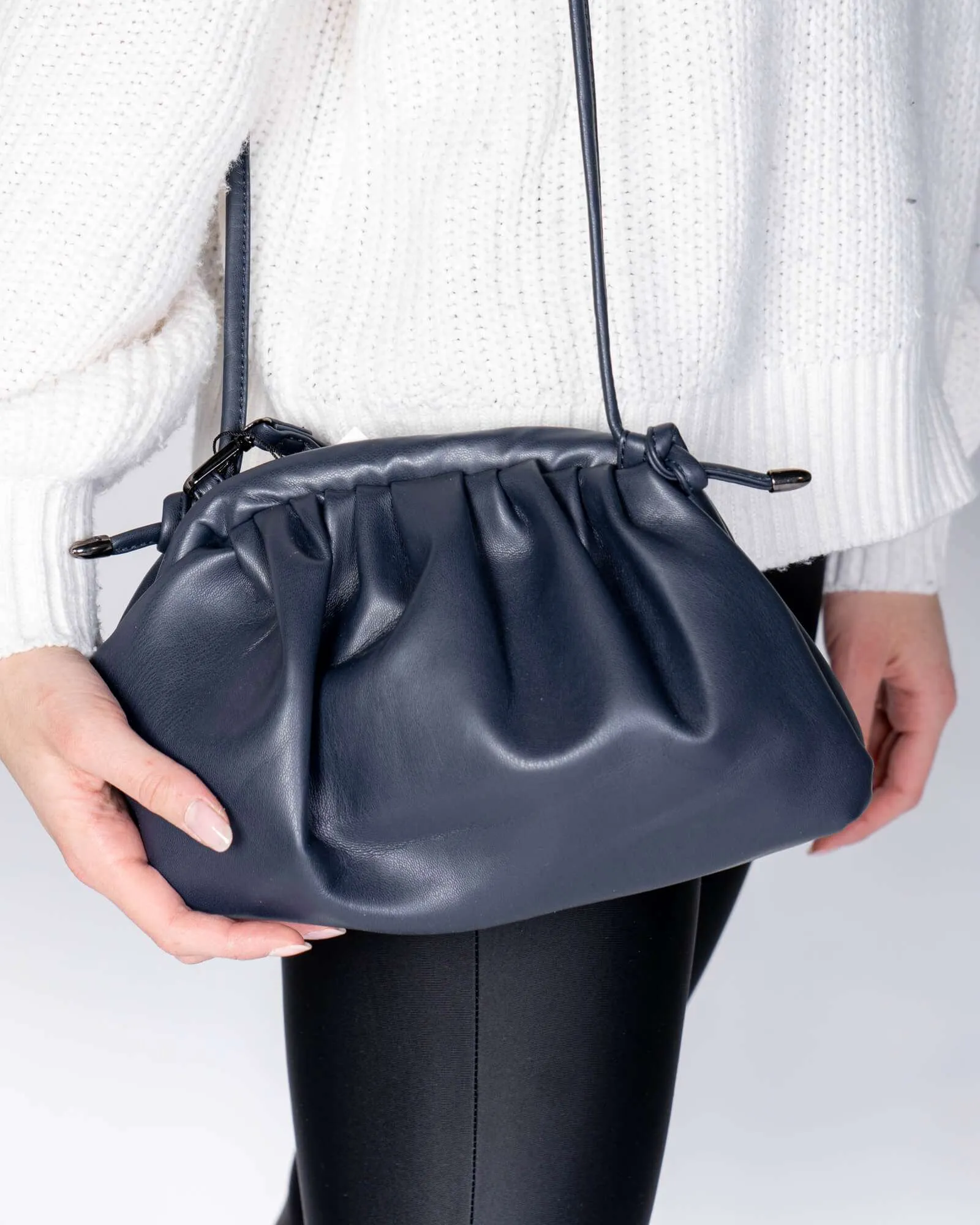 Pochette oversize con tracolla