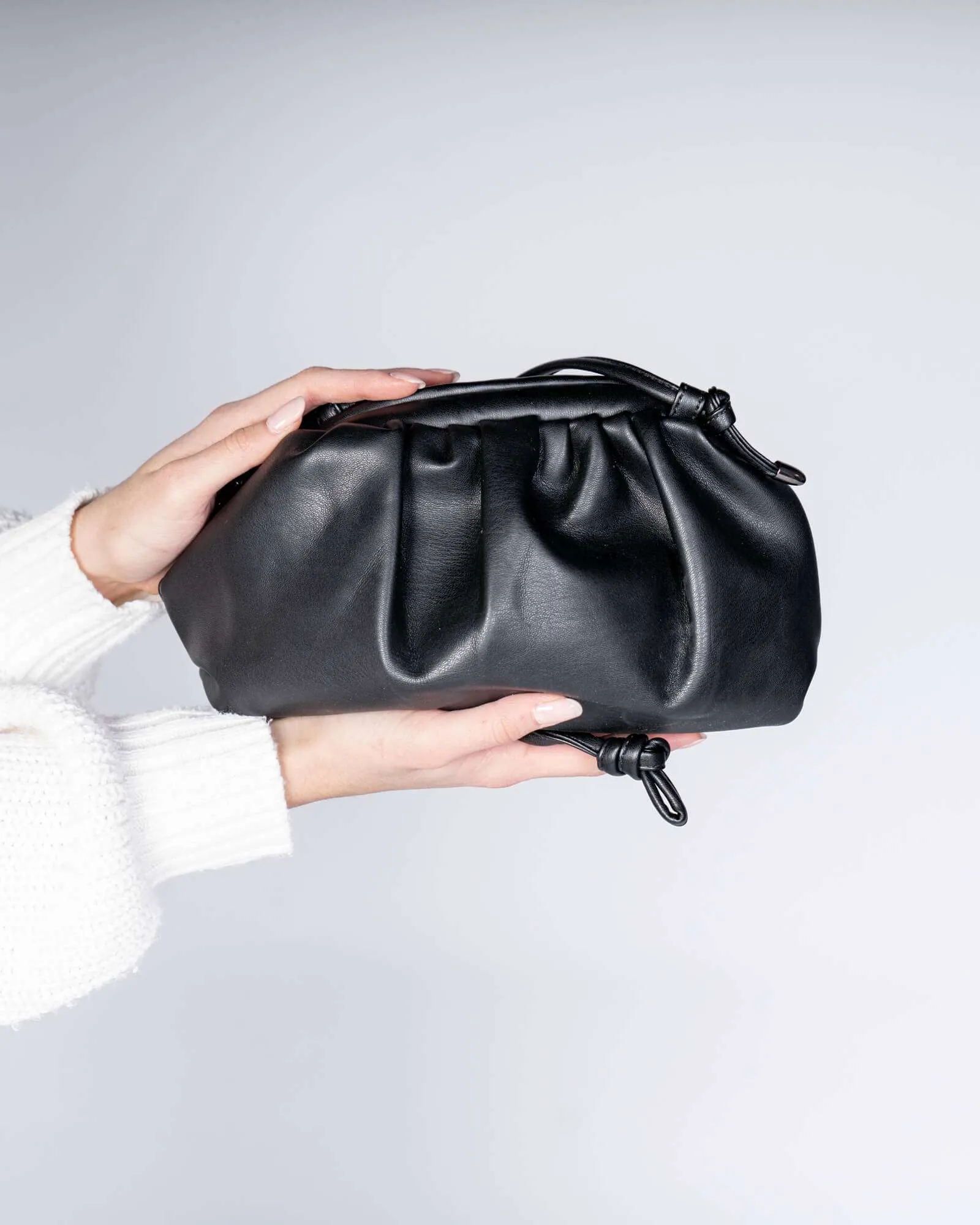 Pochette oversize con tracolla