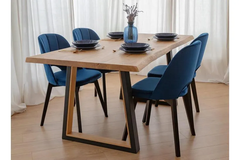 Poltroncina blu imbottita BRENO