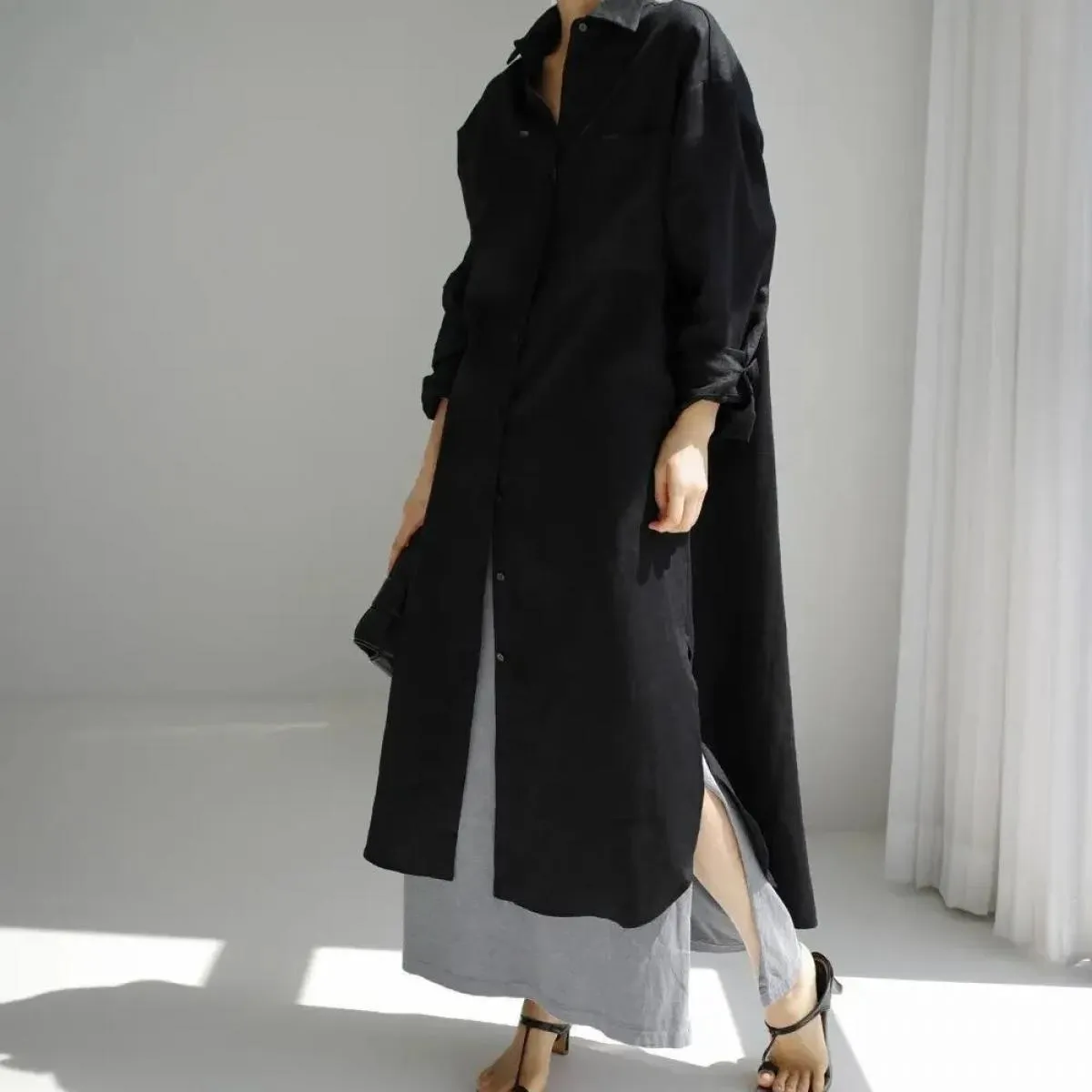 Primavera Autunno New Loose Chic Abito camicia sopra il ginocchio Camicia lunga in lino di cotone diviso da donna 2023