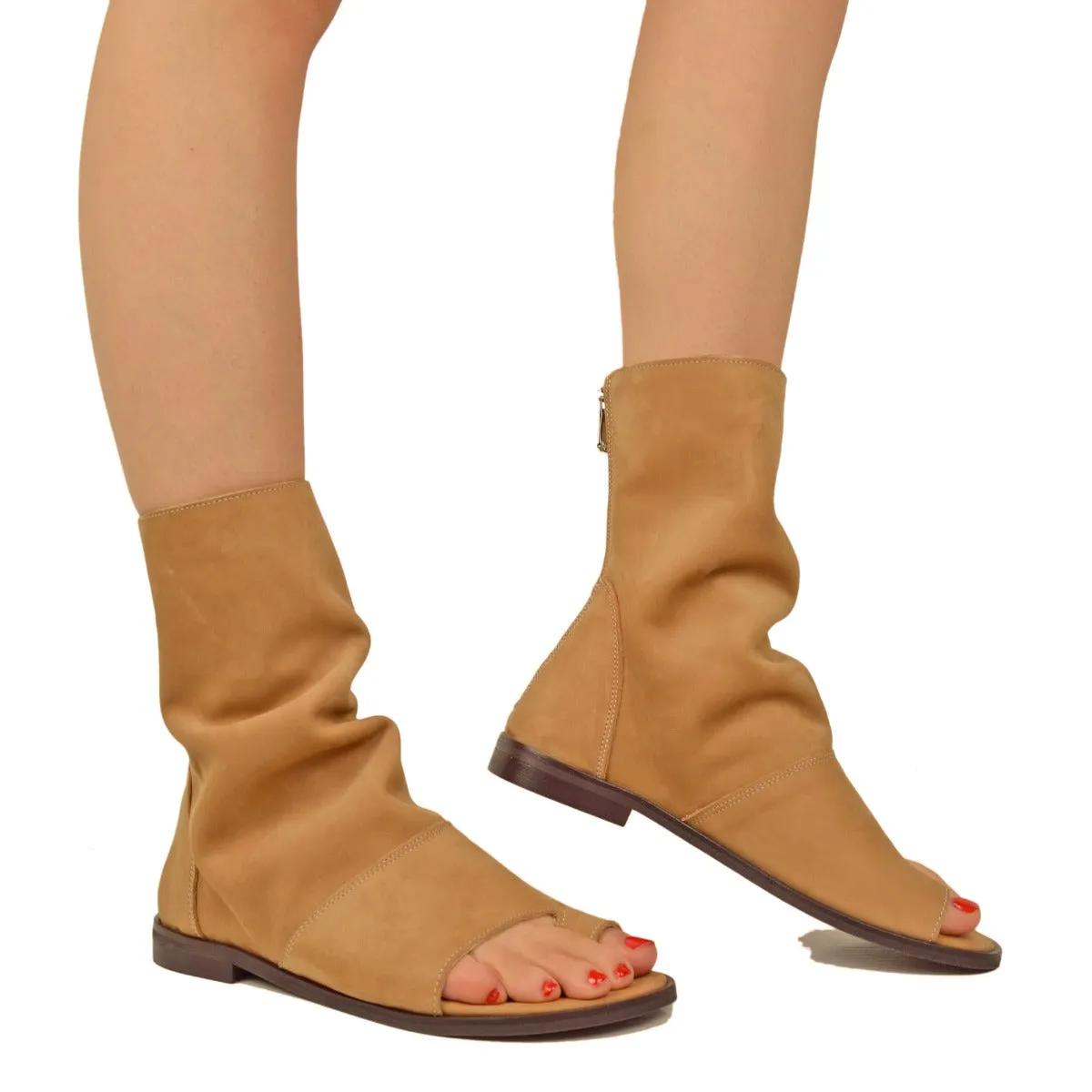 Sandali a Stivaletto Donna color Sabbia in Pelle Nabuk con Zip