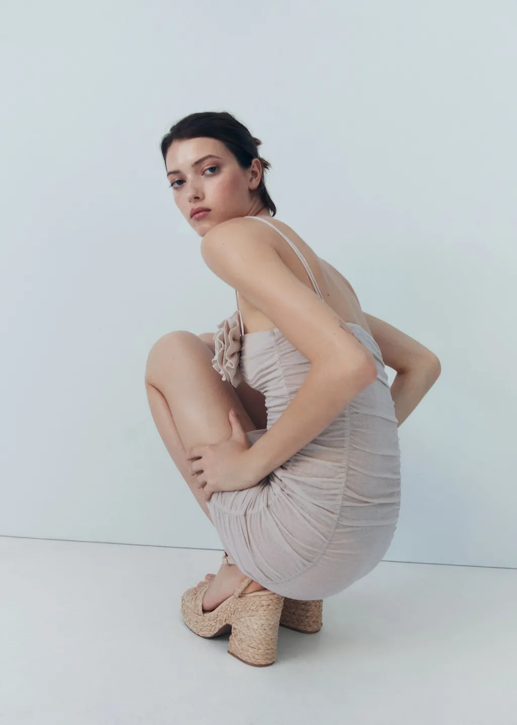 Sandali intrecciati rafia