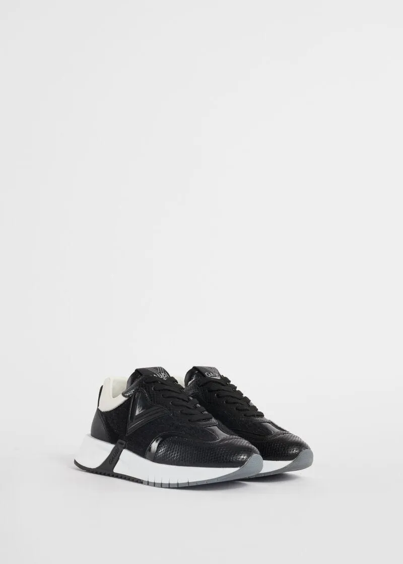 Sneaker running