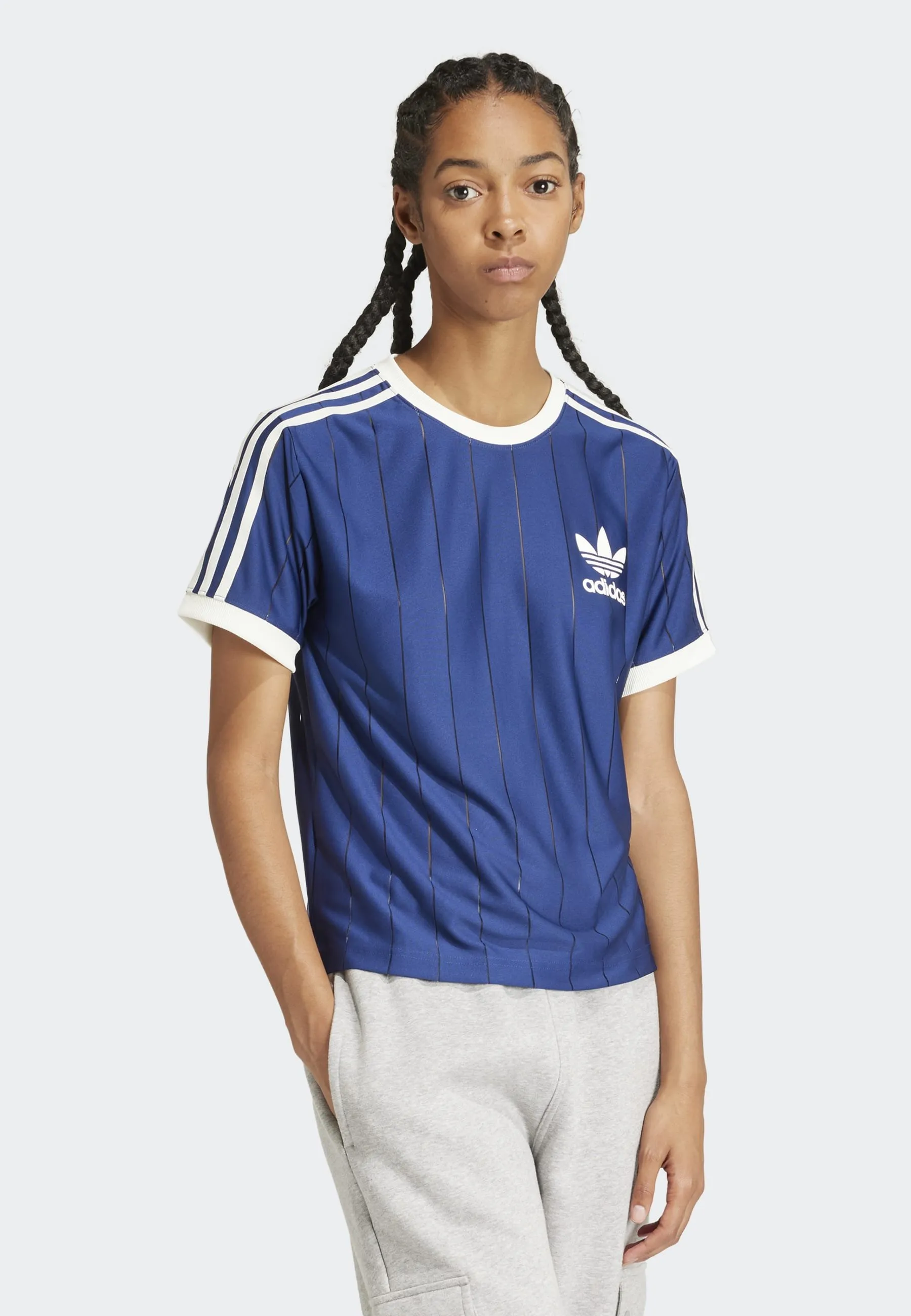SPORTS CLUB 3 STRIPE TEE - T-shirt con stampa