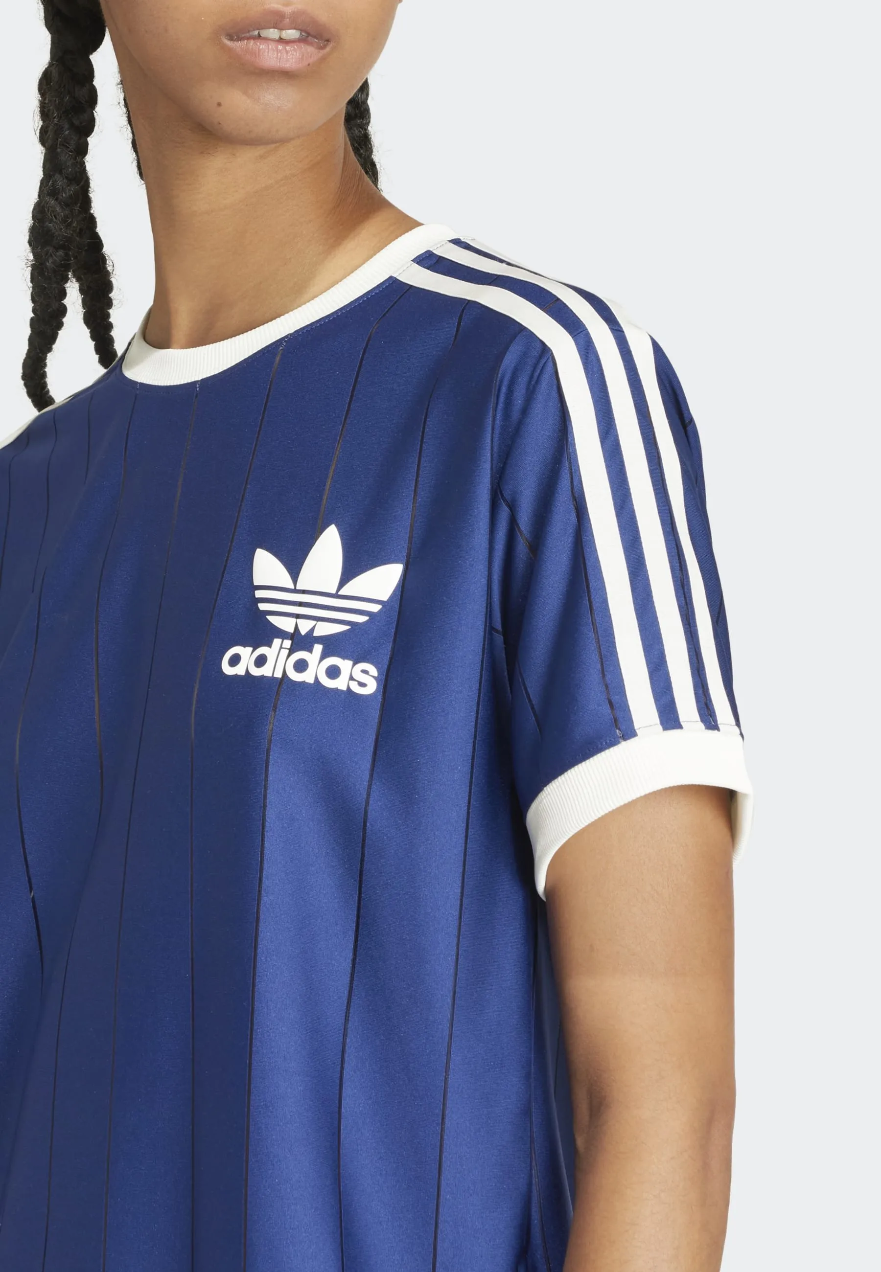 SPORTS CLUB 3 STRIPE TEE - T-shirt con stampa