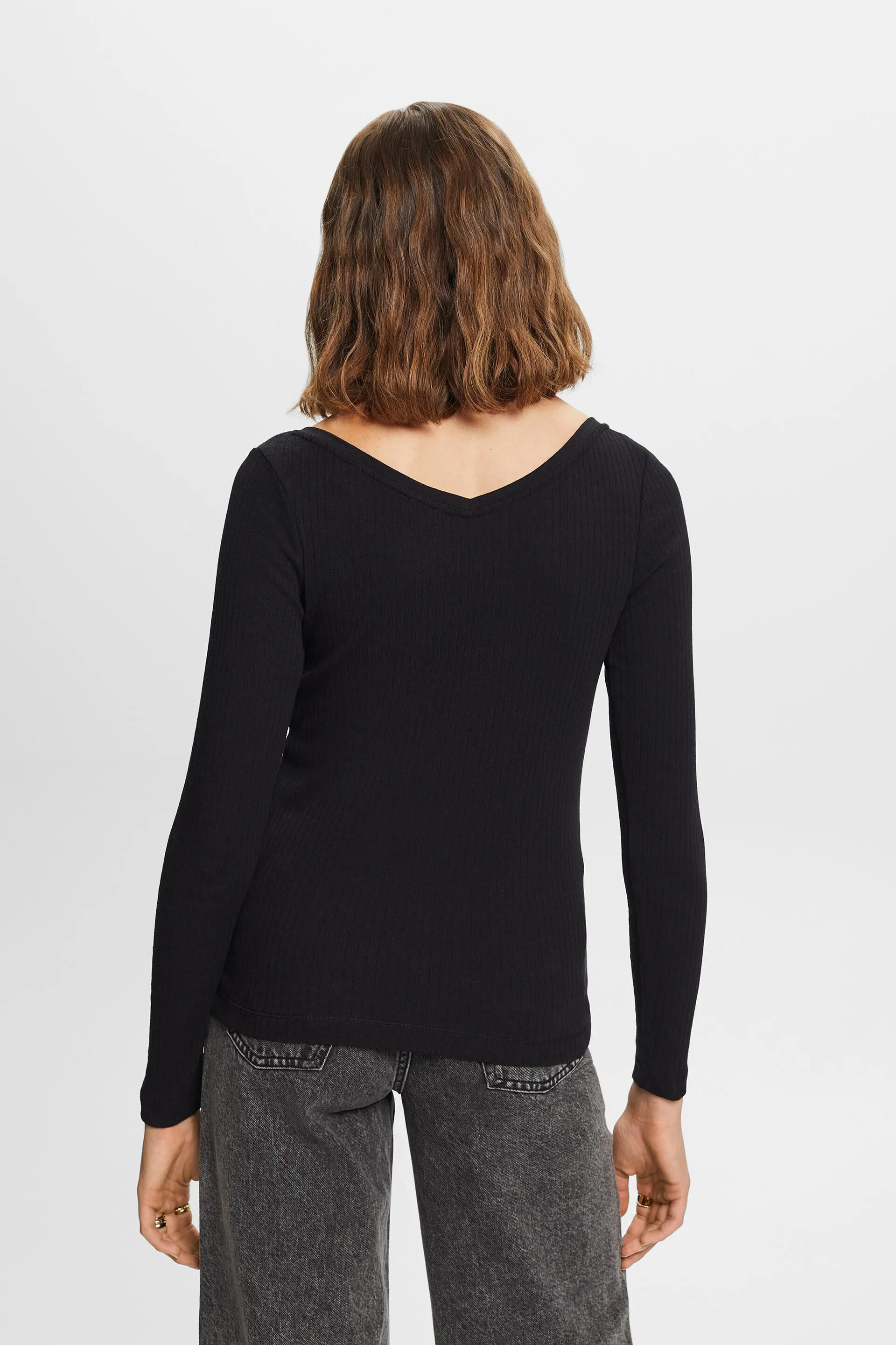 Top a pointelle con scollo a V